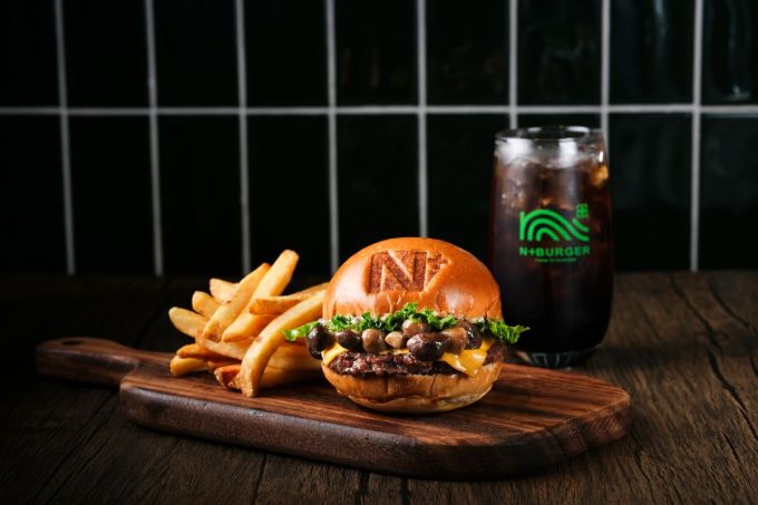 香港食飯好去處2026｜18間同事/閨蜜朋友聚會餐廳推薦！平價/靚餐廳打卡都有！